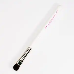 Lidschattenpinsel No. 21 // flach-oval // hautquartier